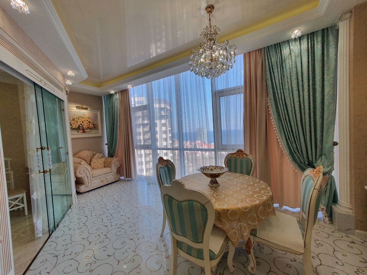 продажа трехкомнатной квартиры номер A-174801 в Приморском районе, фото номер 17